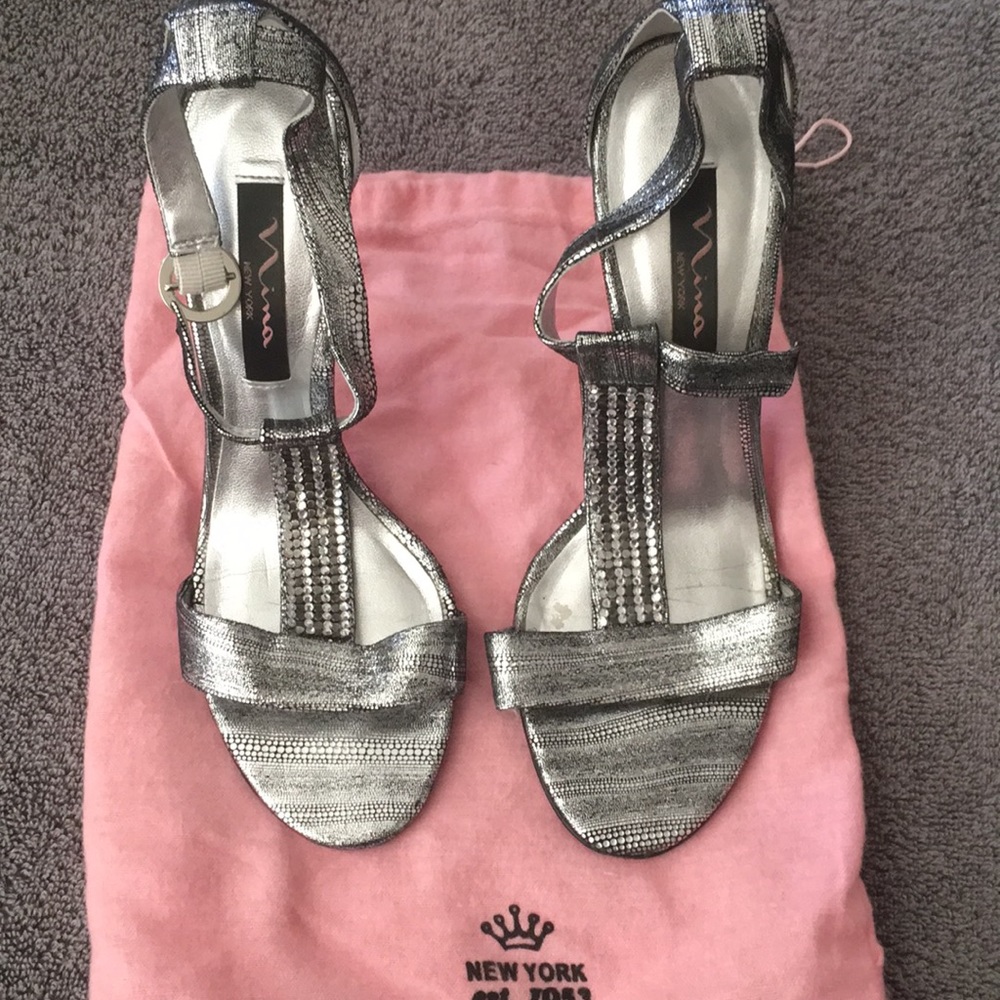 Nina Shoes | Silver sparkly heels